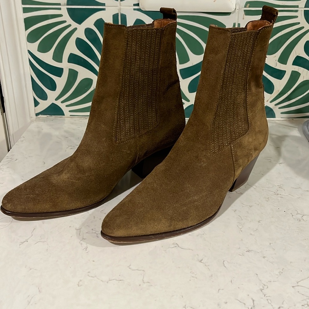 Sandro AMELYA Cowboy Heeled Chelsea Boots in Ambre Suede